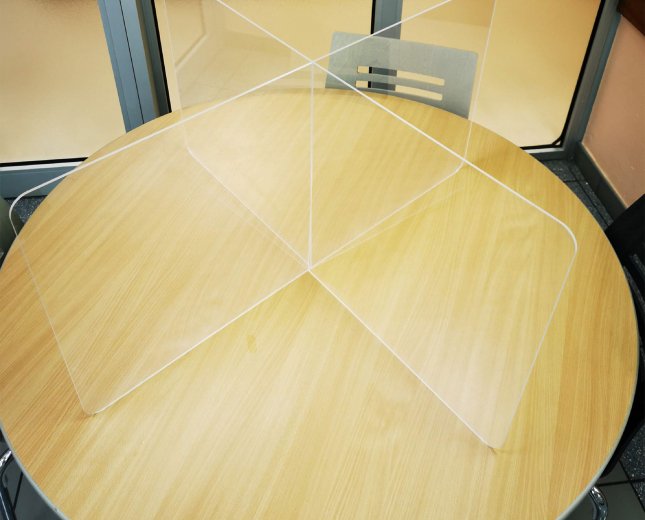 Barrières Transparentes de Protection Type Restauration-Self